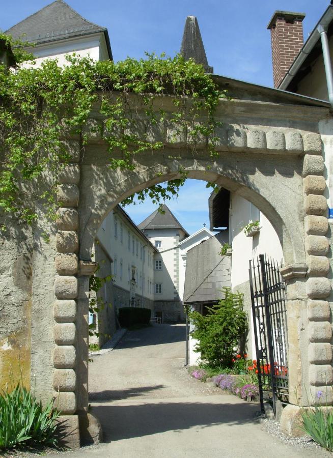 מלון Kloster Wernberg מראה חיצוני תמונה